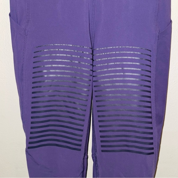 Lululemon Rogue Renegade Super High Rise Tight 25" Purple Size 4 - Picture 3 of 10